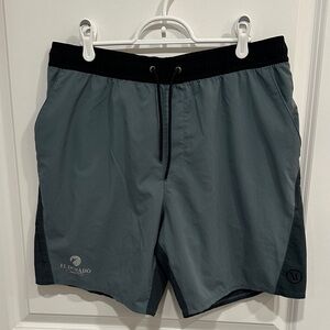Vuori Kore Shorts - 7” Lined